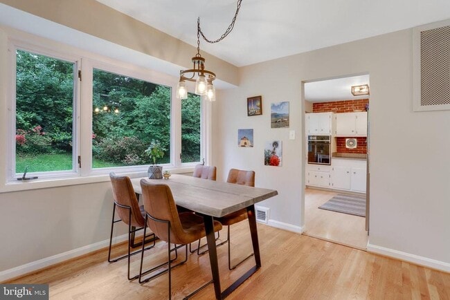 Photo - 8805 Menard Ct