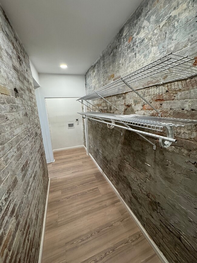 Photo - 839 S Jackson St Unit 2