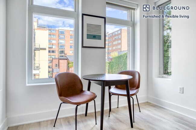 Photo - 1772 Church St NW Unidad SI FL3-ID323