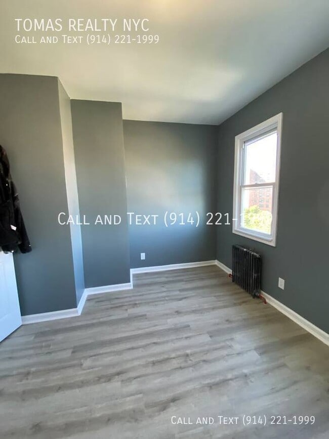 Photo - 155 Waverly St Unit 3rd