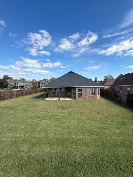 Photo - 511 Rustic Creek Ln