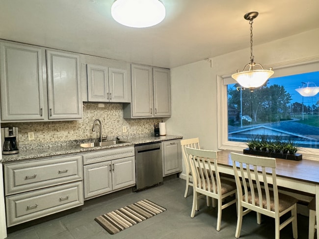 Photo - 7633 Bloomington Ave S