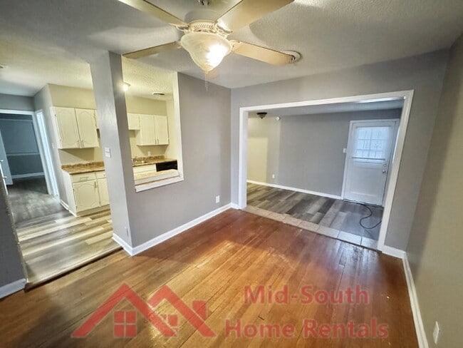 Photo - 3588 Hendricks Ave