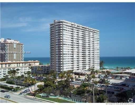 Building Photo - 1985 S Ocean Dr Unit 22A Rental