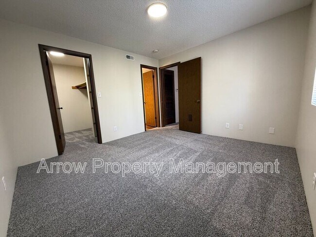 Photo - 1411 D St