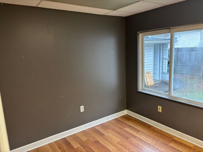 Photo - 208-210 McClure Unit 208 McClure Apt. #2