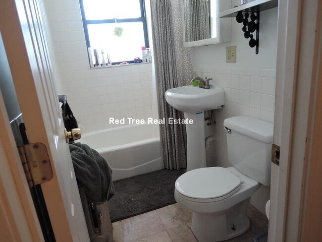 Photo - 23 Egremont Rd Unit 3