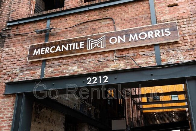 Photo - 2212 Morris Ave