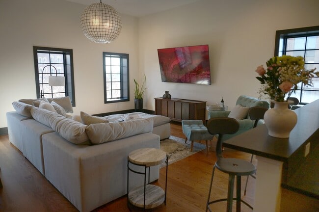 Photo - 103 Strawberry Aly Unit A