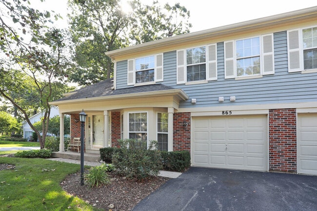 Building Photo - 865 N Shady Oaks Dr