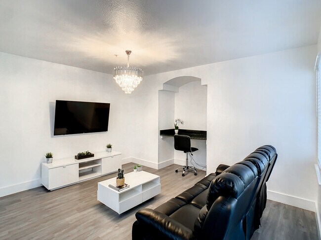 Photo - 7200 Westpointe Blvd Unit 1511