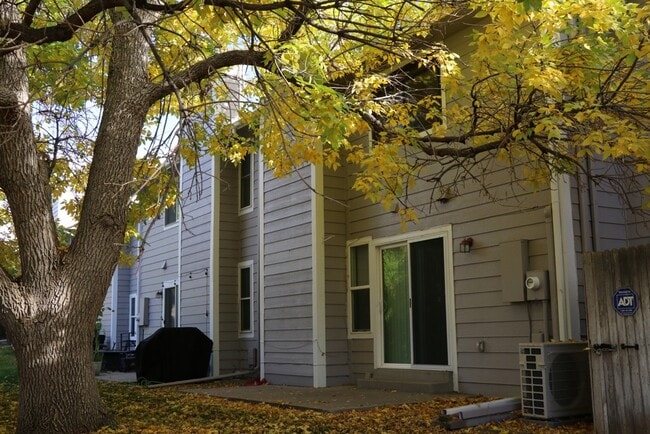 Photo - 13933 E Oxford Pl