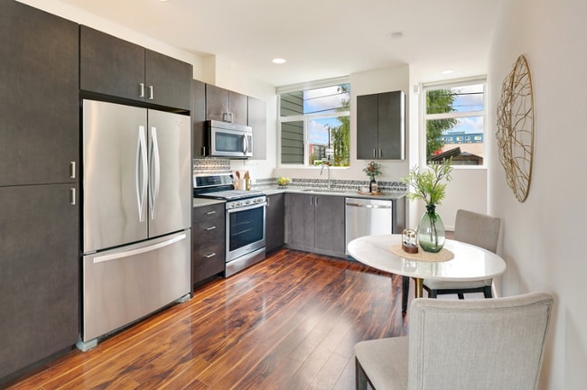 Photo - 14308 Midvale Ave N