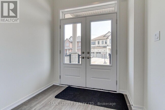 Photo - 12 Donald Ingram Cres