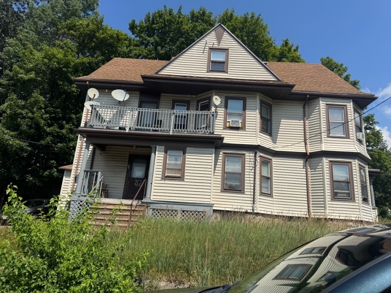 Photo - 281 Spring St Unit 1 Room Rental