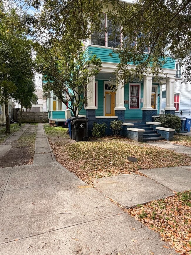 Building Photo - 2106-2108 Robert St Unit 2106A