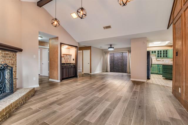 Photo - 813 Woodway Ln