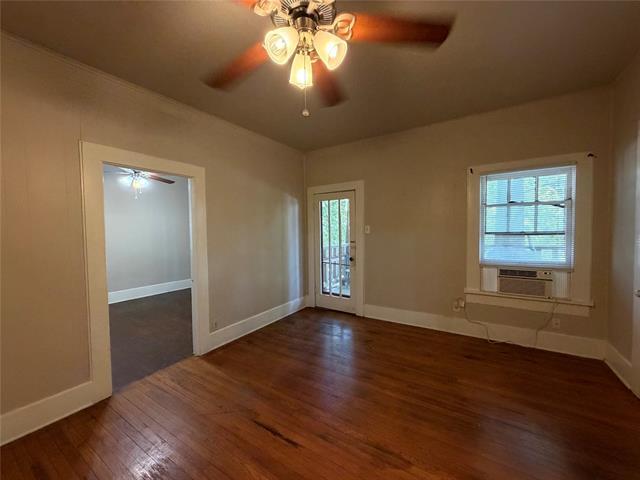 919 N Austin St
