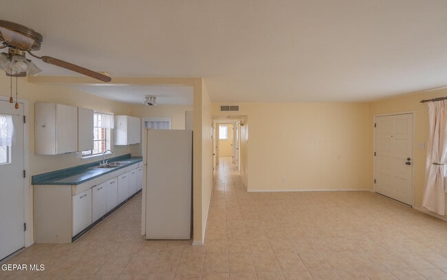 Photo - 3913 Titanic Ave