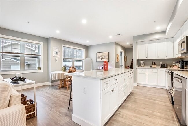 Photo - 245 Bussey St Unit 307