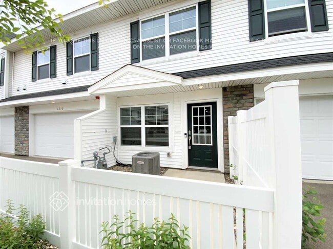 Photo - 1210 Upper 142nd St E