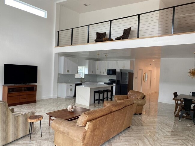 Photo - 31 Heathrow Ln