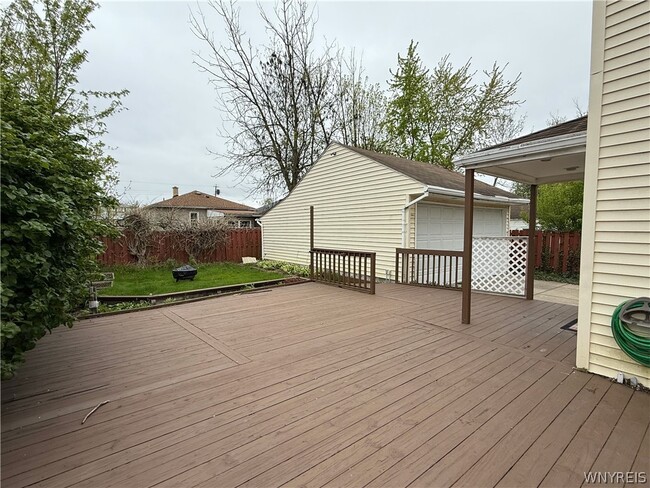 Photo - 437 Springville Ave