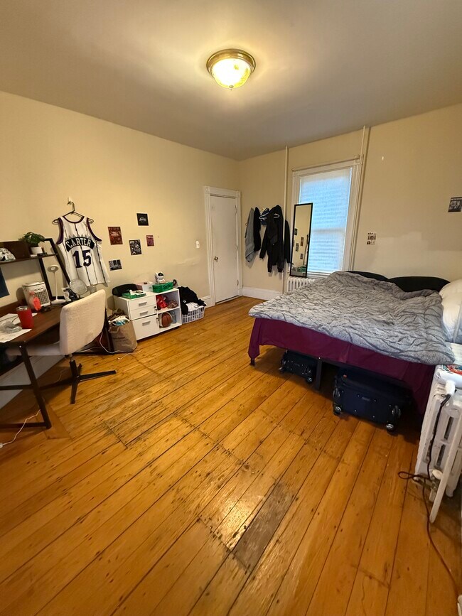 10 Eldora St