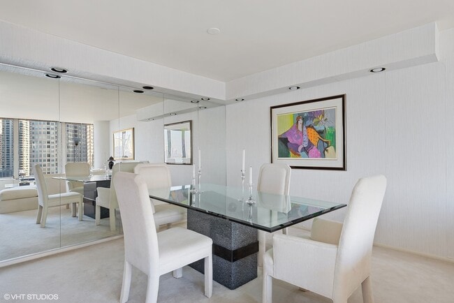 Photo - 505 N Lake Shore Dr Unit 1801