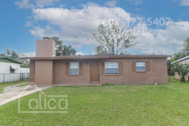 Roomy 3/2 in a Great Location - Move-In Sp... - Roomy 3/2 in a Great Location - Move-In Sp... Casa