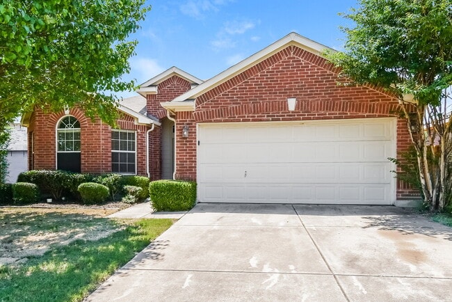 Photo - 906 Oak Hollow Ln