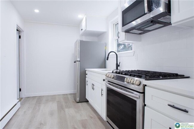 Photo - 541 Jischke St