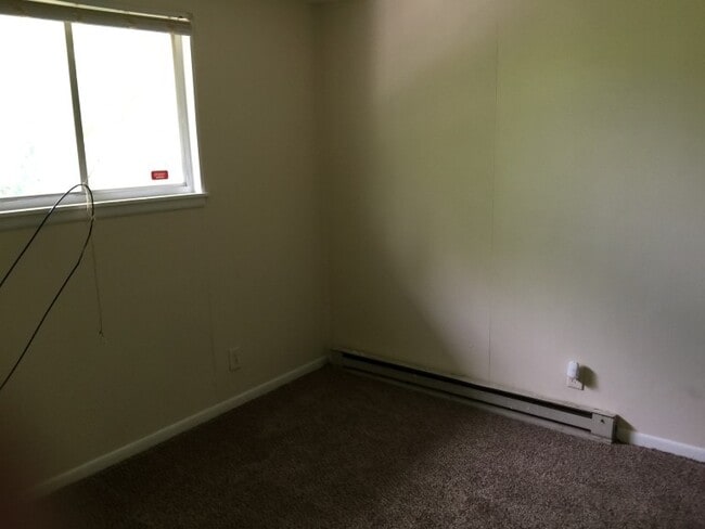 Building Photo - 3007 Batavia St Rental