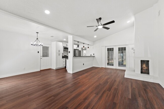 Photo - 632 Meadowlawn St