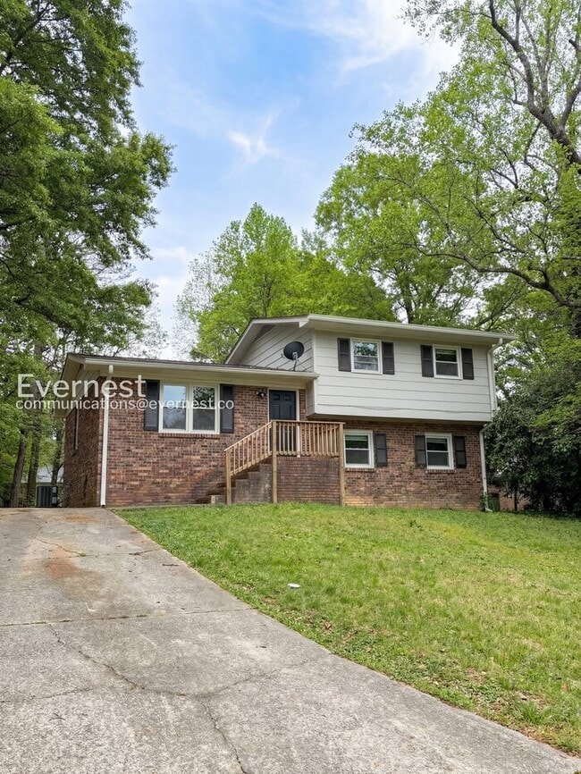 Building Photo - 1689 Thrasher Ct