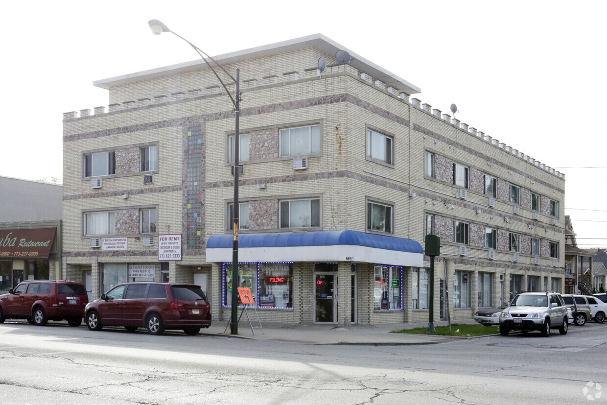 Photo - 5655 W Fullerton Ave (Chicago, IL)