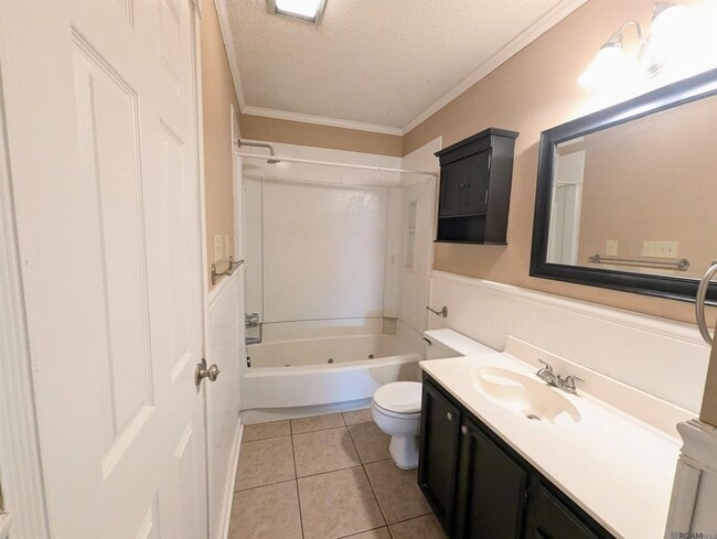 Photo - 402 Lee Dr Unit 3c
