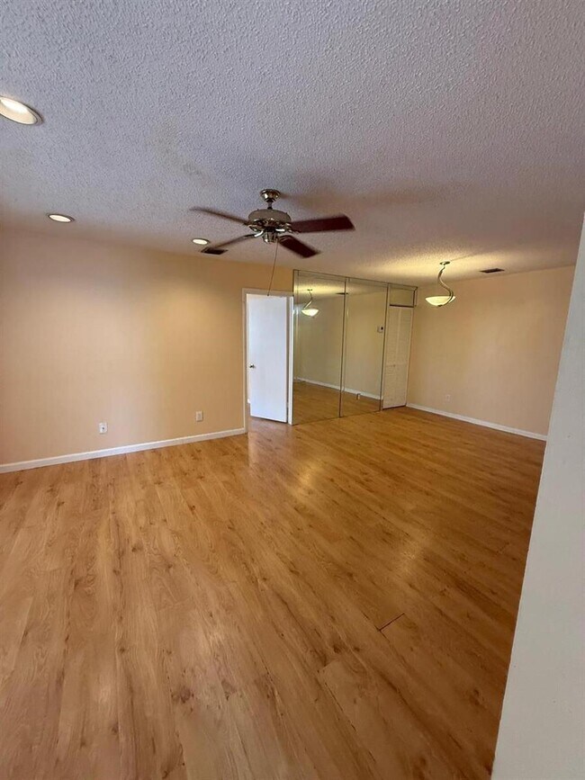 Building Photo - 3531 NW 94th Ave