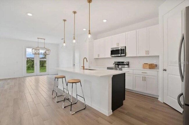 Photo - 2034 Derwent Dr