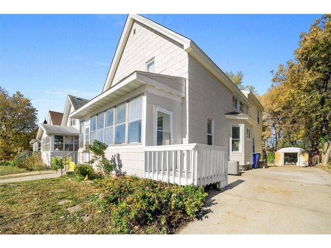 1495 Selby Ave
