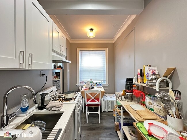 Photo - 5517 N Kenmore Ave