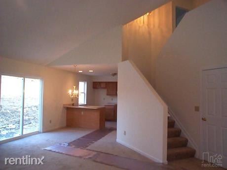 Photo - 73 Lightning Ln