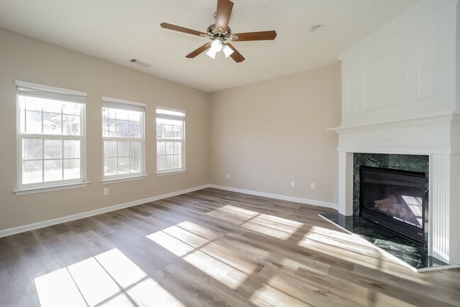 Photo - 7759 Parkside Dr