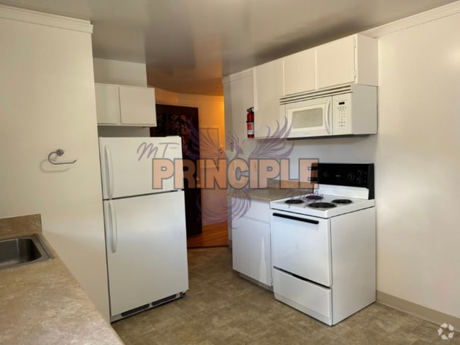 Building Photo - 218 E 3rd St Unit 2C Rental