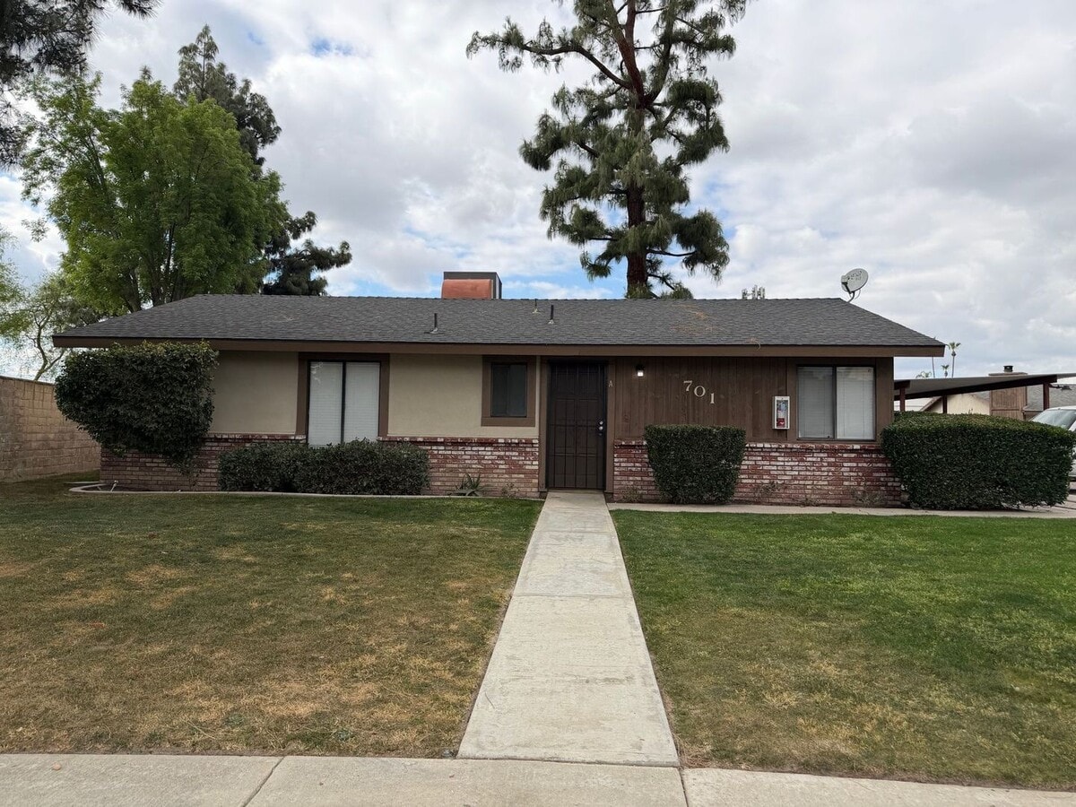 Photo - 701 Deseret Way Unit D
