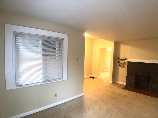 Photo - 995 E Maiden St Unidad 1