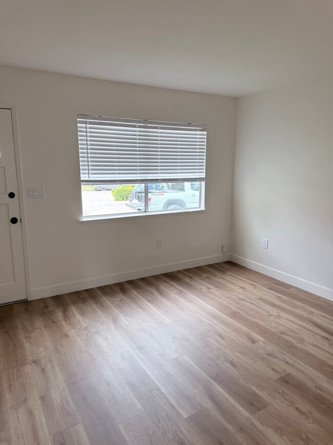 Photo - 5043 Wilder Dr Unit Wilder B