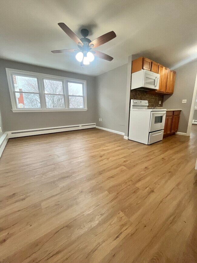 Photo - 4 Nesbit Ave Unit B-3