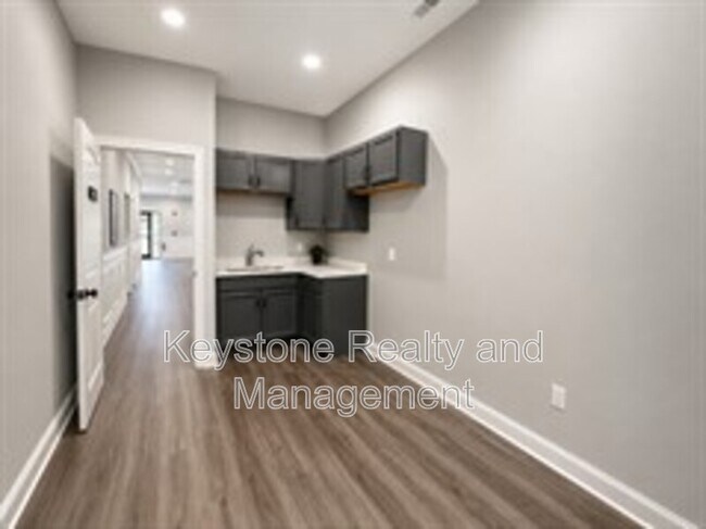 138 Center Pointe Dr