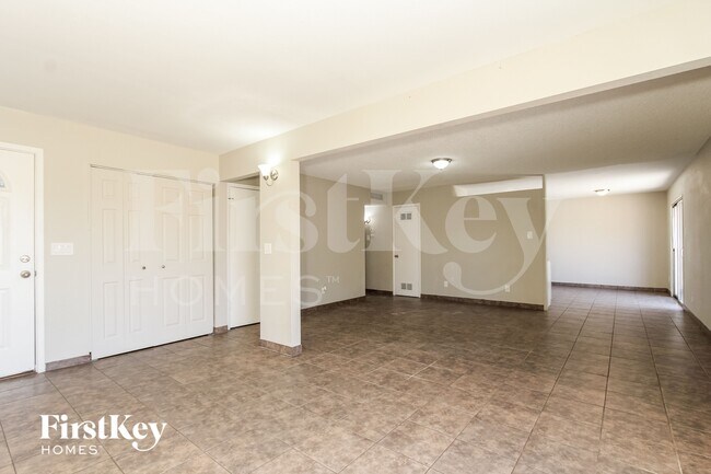 Photo - 13857 N 48th Ave